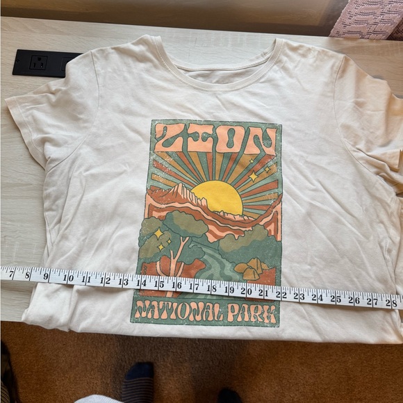 Life is Good Crusher Tshirt - Picture 3 of 3